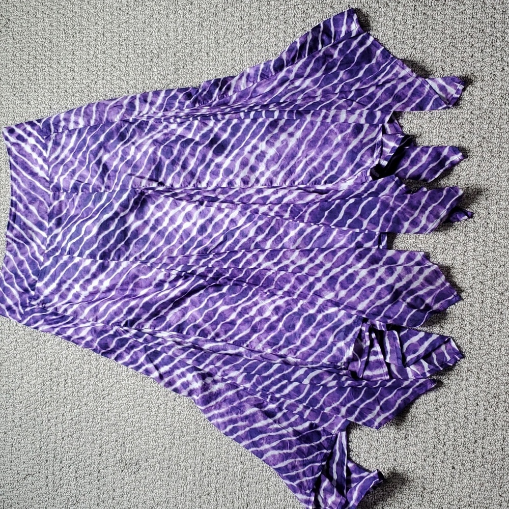 Chicos size 0 hanky hem skirt. Purple and white toe dye
